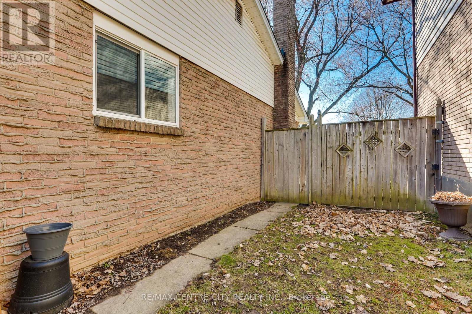 Photo 44 of 50 for 1151 Viscount Road