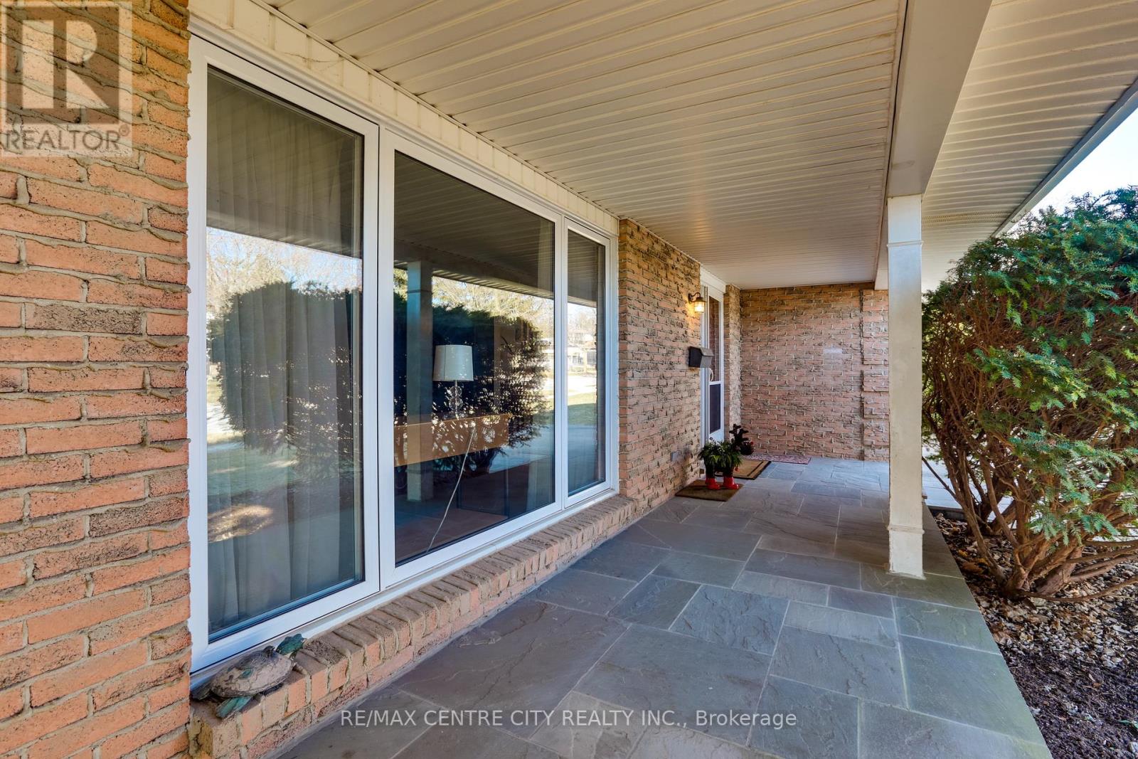 Photo 6 of 50 for 1151 Viscount Road