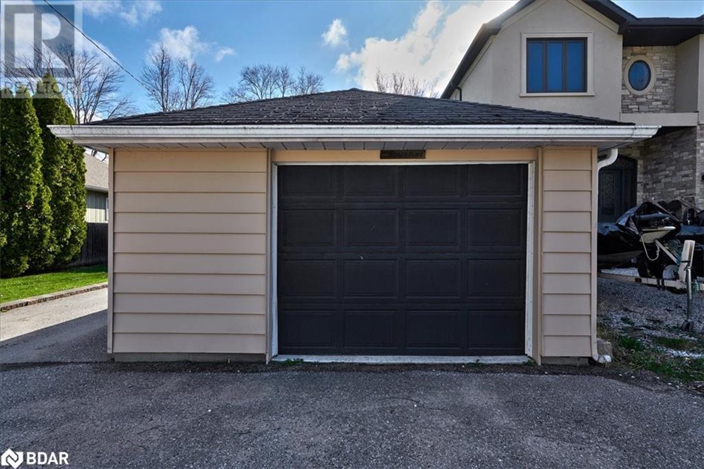 297 Beach Road, Innisfil, Ontario  L0L 1R0 - Photo 13 - 40709435