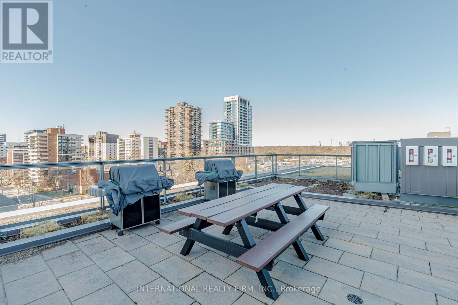 211 - 1 Hurontario Street, Mississauga, Ontario  L5G 0A3 - Photo 18 - W12037291