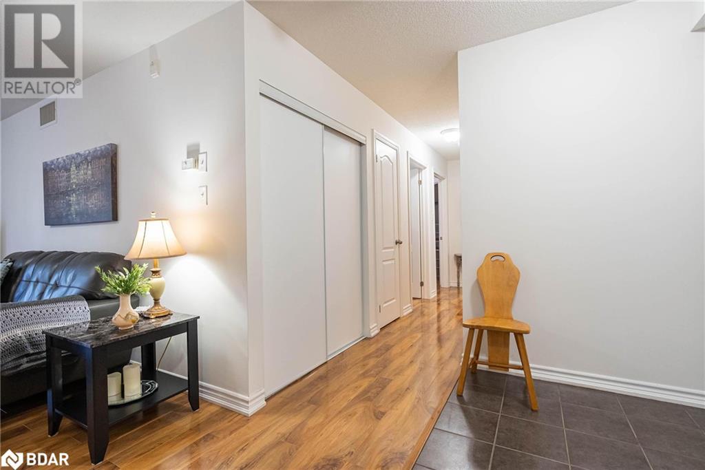 39 Coulter Street Unit# 25, Barrie, Ontario  L4N 6L9 - Photo 2 - 40705670