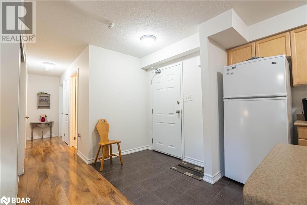 39 Coulter Street Unit# 25, Barrie, Ontario  L4N 6L9 - Photo 3 - 40705670