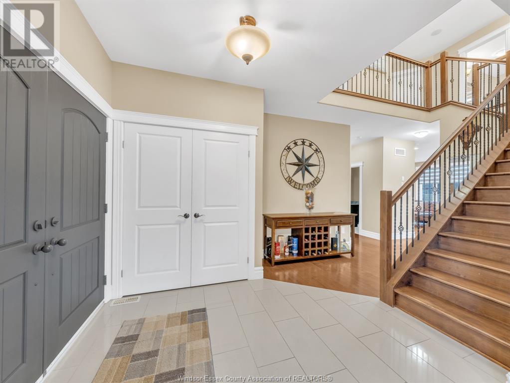 Property at 374 POPLAR DRIVE image 5