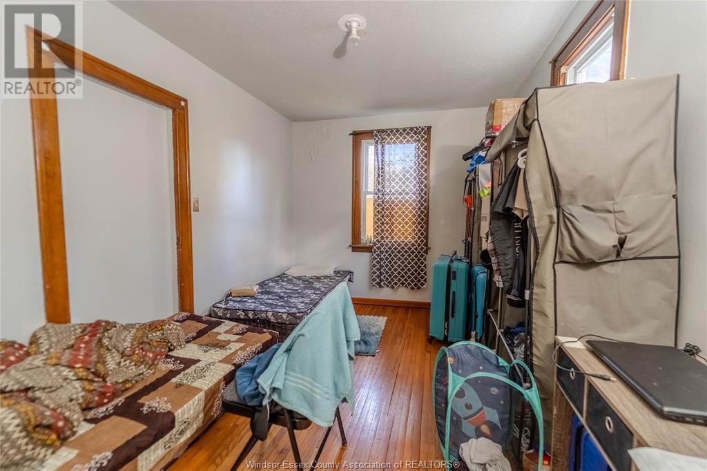 Property at 694 Partington image 5