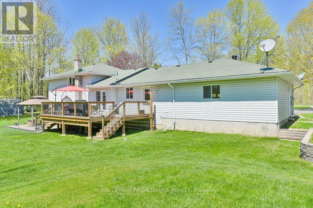 Property at 347 DOWNS ROAD image 4