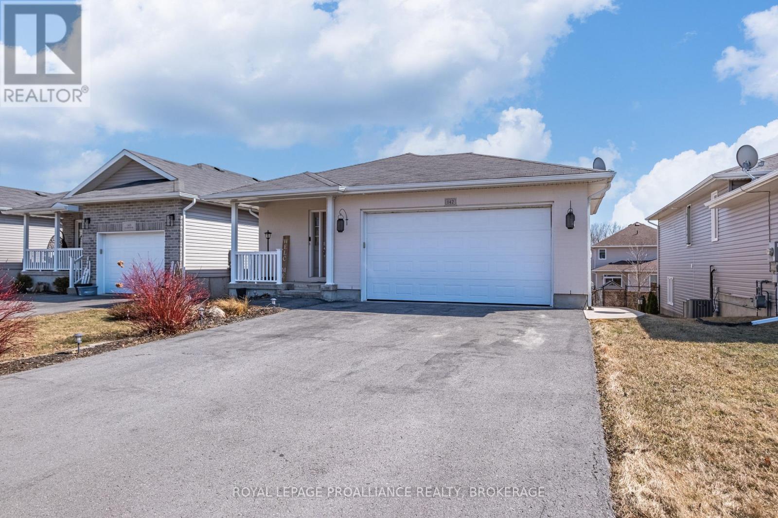 Property at 142 ISLANDVIEW DRIVE image 1