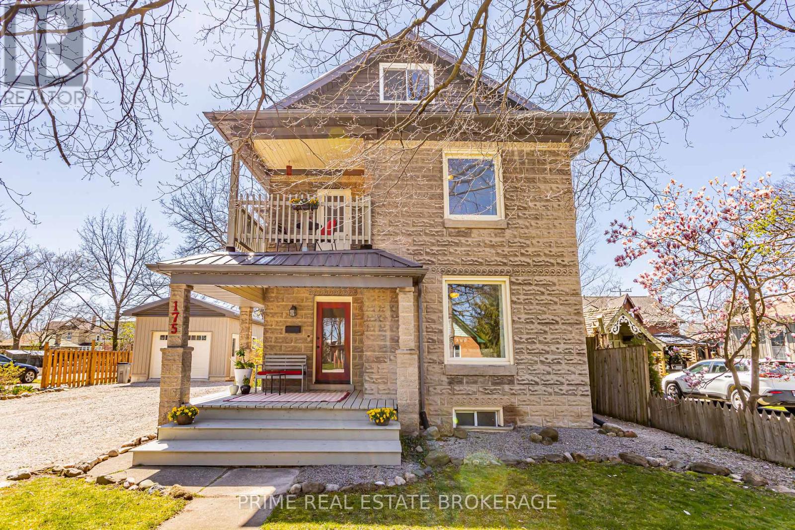 175 BROADWAY STREET, North Middlesex, Ontario