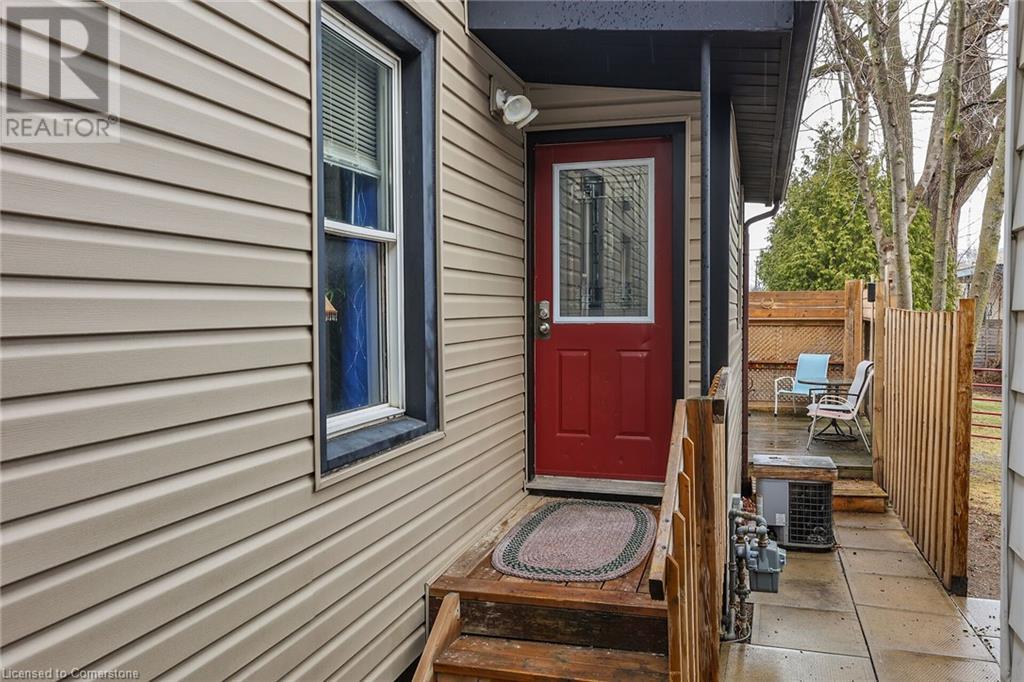 Property at 15 ADELAIDE Street image 4