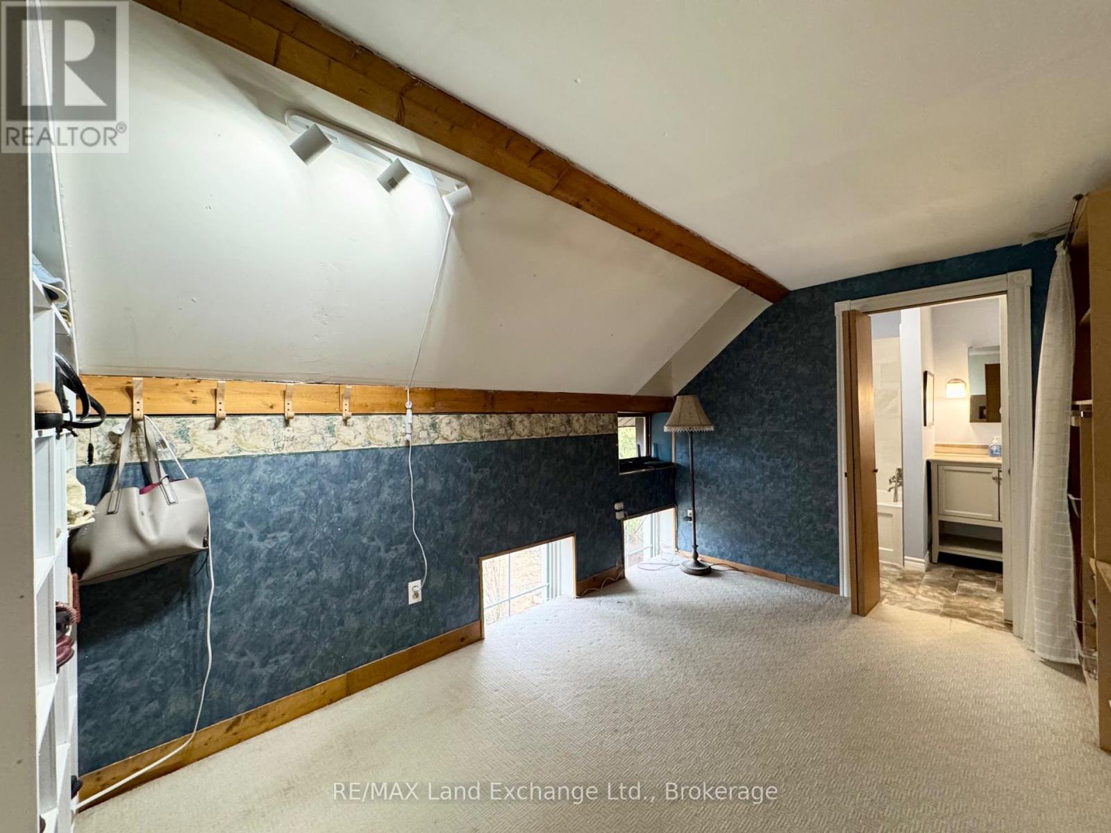 4253 Bruce Road 3 Road, Saugeen Shores, Ontario  N0G 2N0 - Photo 21 - X12037248