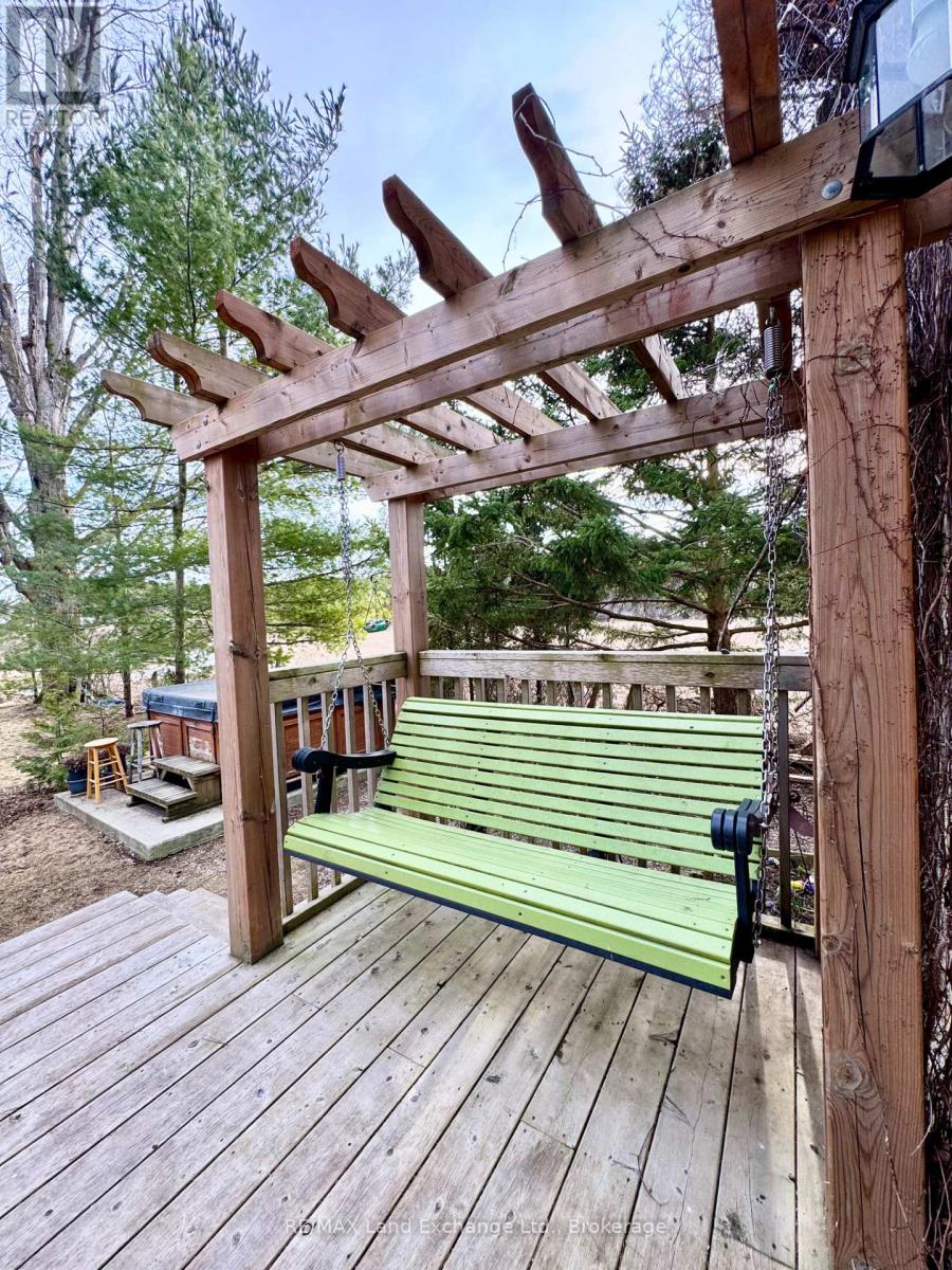 4253 Bruce Road 3 Road, Saugeen Shores, Ontario  N0G 2N0 - Photo 30 - X12037248