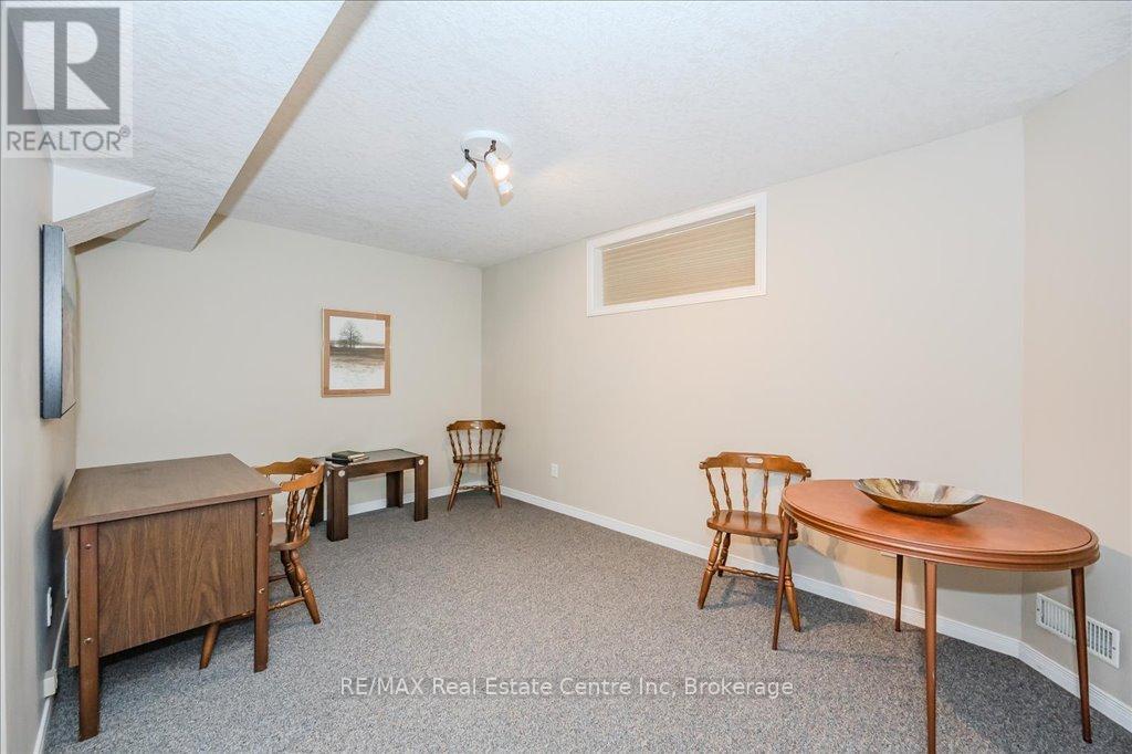 20 - 784 Gordon Street, Guelph, Ontario  N1G 5C8 - Photo 32 - X12037270