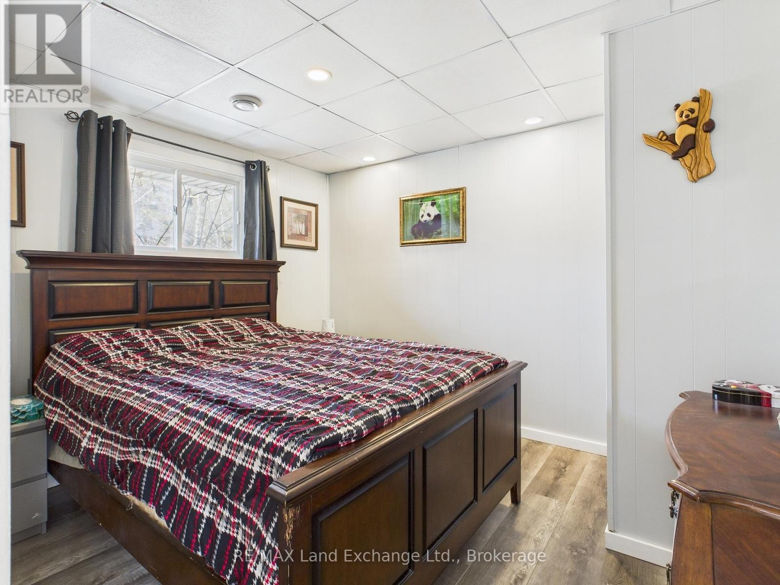 203 London Road E, Huron-Kinloss, Ontario  N0G 2R0 - Photo 15 - X12037275