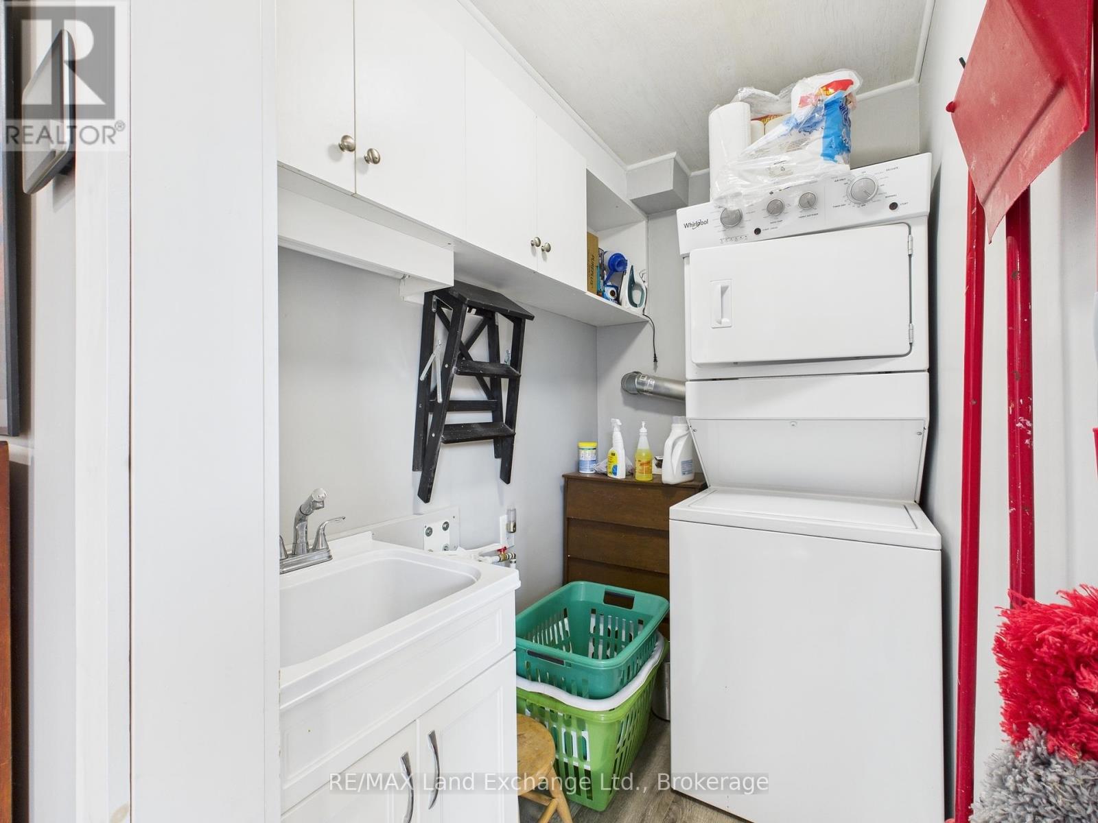 203 London Road E, Huron-Kinloss, Ontario  N0G 2R0 - Photo 9 - X12037275
