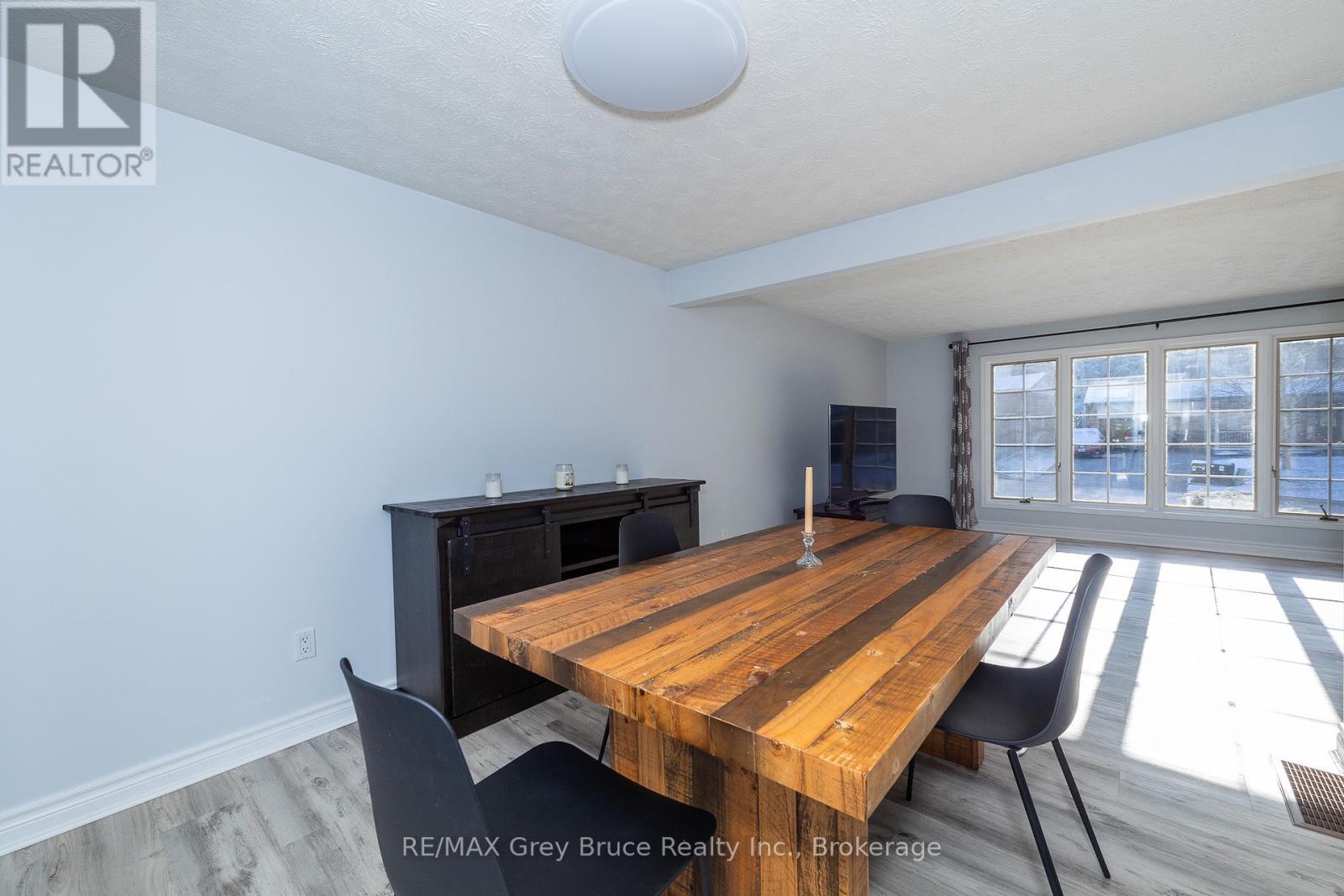 260 8th A Avenue E, Owen Sound, Ontario  N4K 6L2 - Photo 8 - X12037302