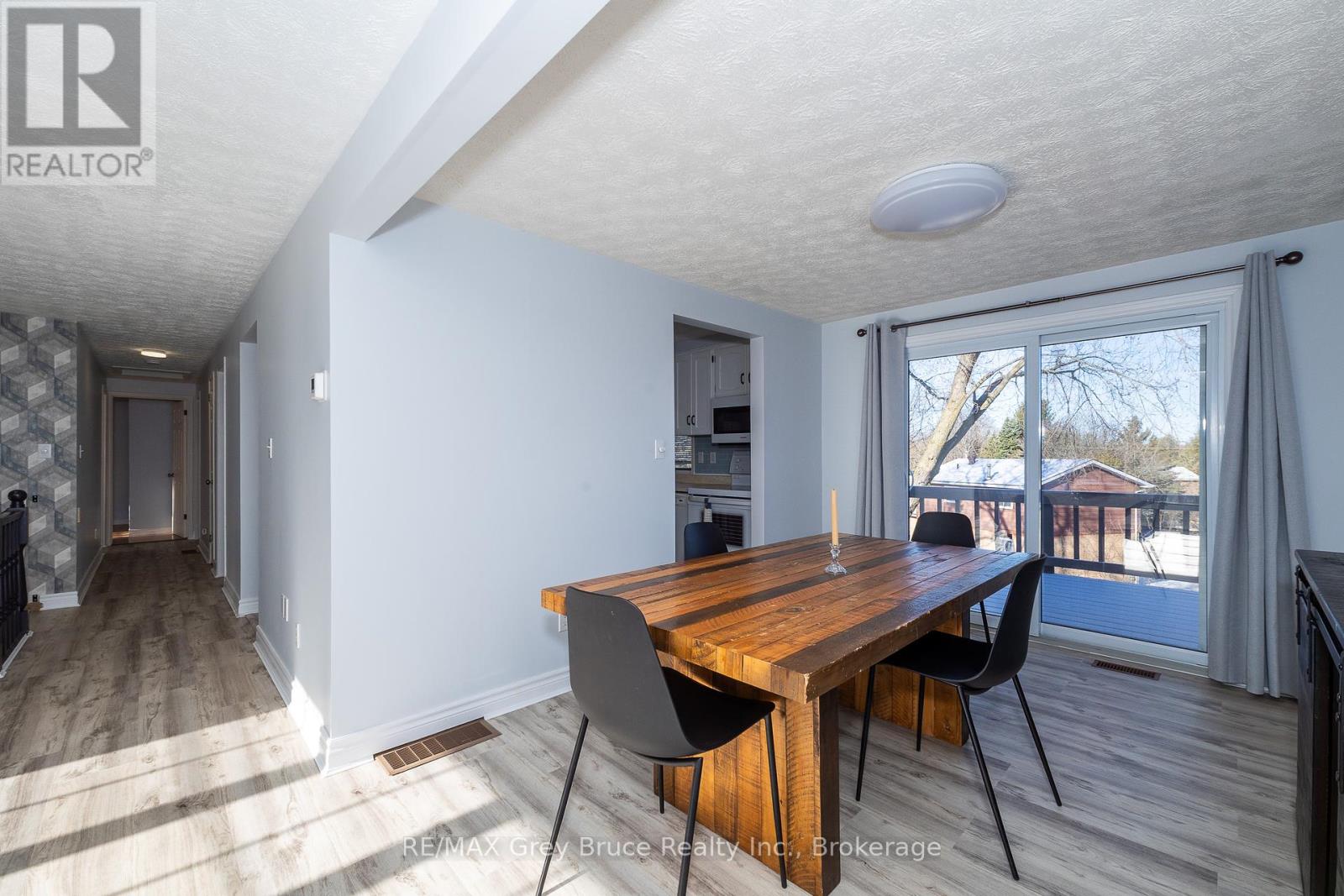 260 8th A Avenue E, Owen Sound, Ontario  N4K 6L2 - Photo 9 - X12037302