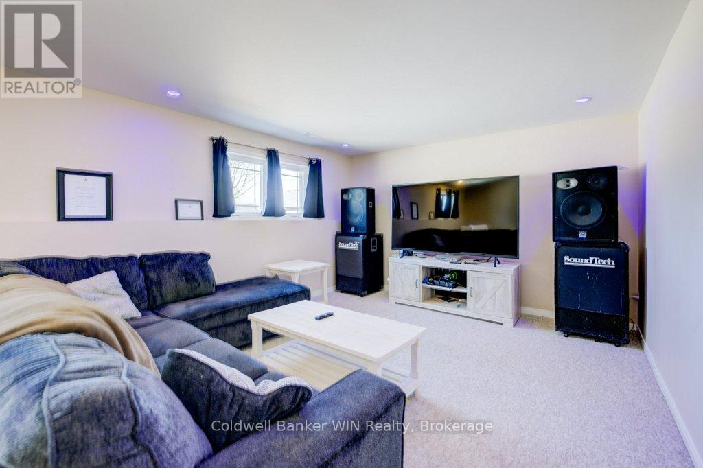 460 King Street E, Wellington North, Ontario  N0G 2L2 - Photo 21 - X12037325