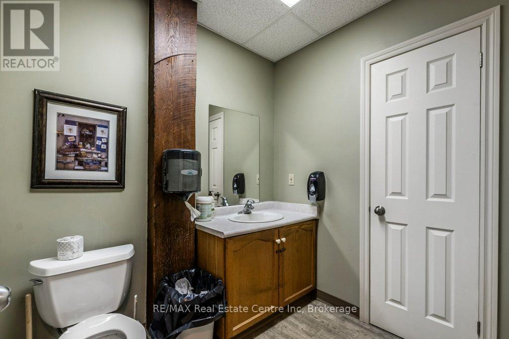 280 St Patrick Street W, Centre Wellington, Ontario  N1M 1L7 - Photo 17 - X12037355
