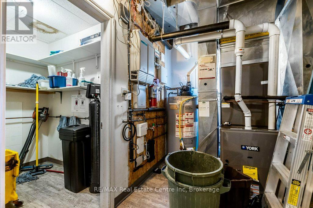 280 St Patrick Street W, Centre Wellington, Ontario  N1M 1L7 - Photo 22 - X12037355