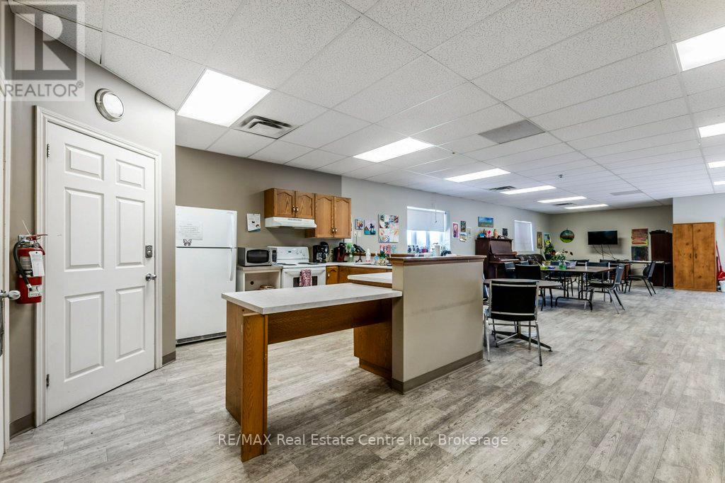 280 St Patrick Street W, Centre Wellington, Ontario  N1M 1L7 - Photo 8 - X12037355