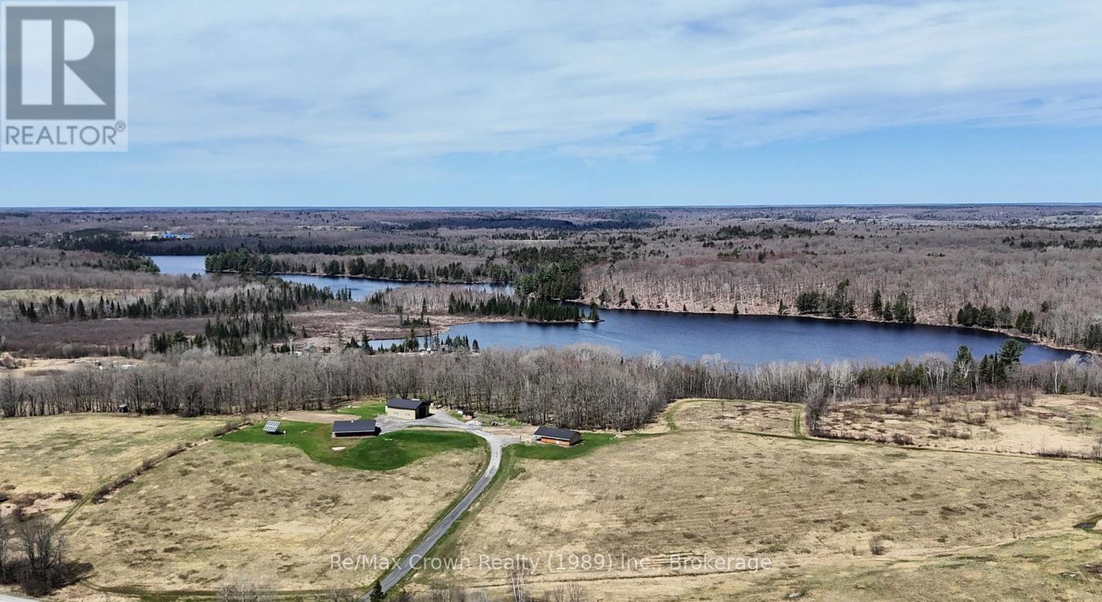 303 Clear Lake Road, Parry Sound Remote Area, Ontario  P0H 1A0 - Photo 37 - X12036671