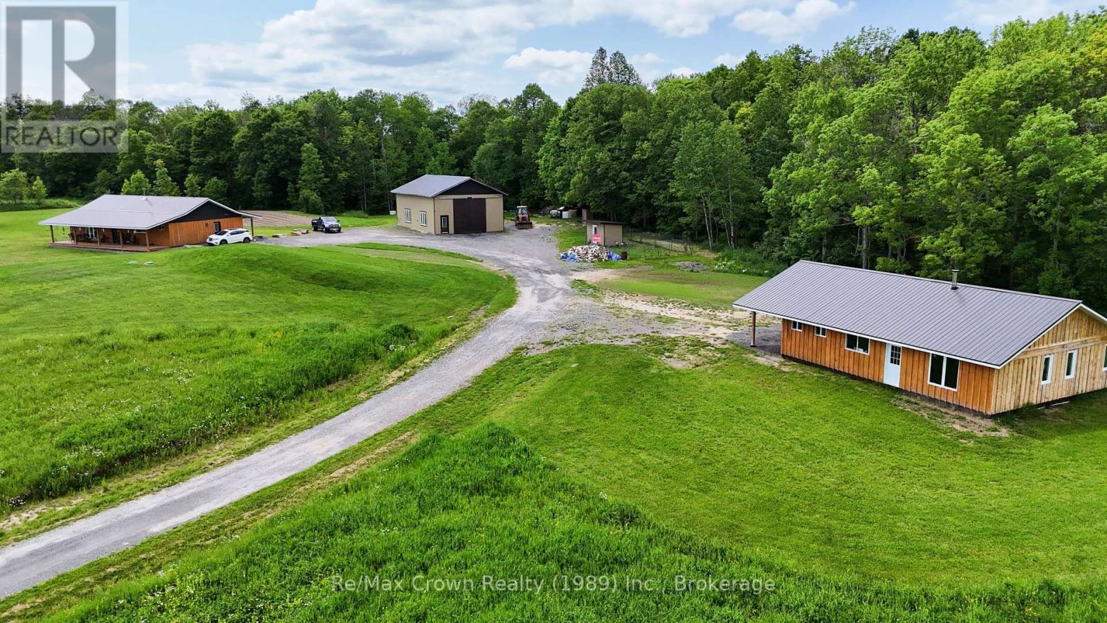 303 Clear Lake Road, Parry Sound Remote Area, Ontario  P0H 1A0 - Photo 6 - X12036671