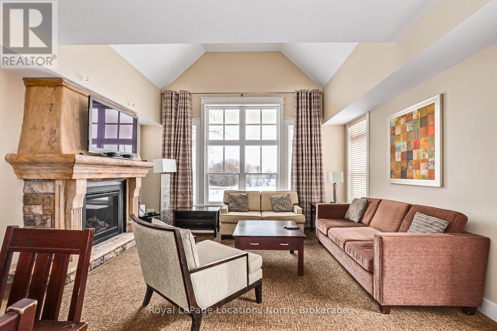 226 - 125 Fairway Court, Blue Mountains, Ontario  L9Y 0P8 - Photo 7 - X12037430