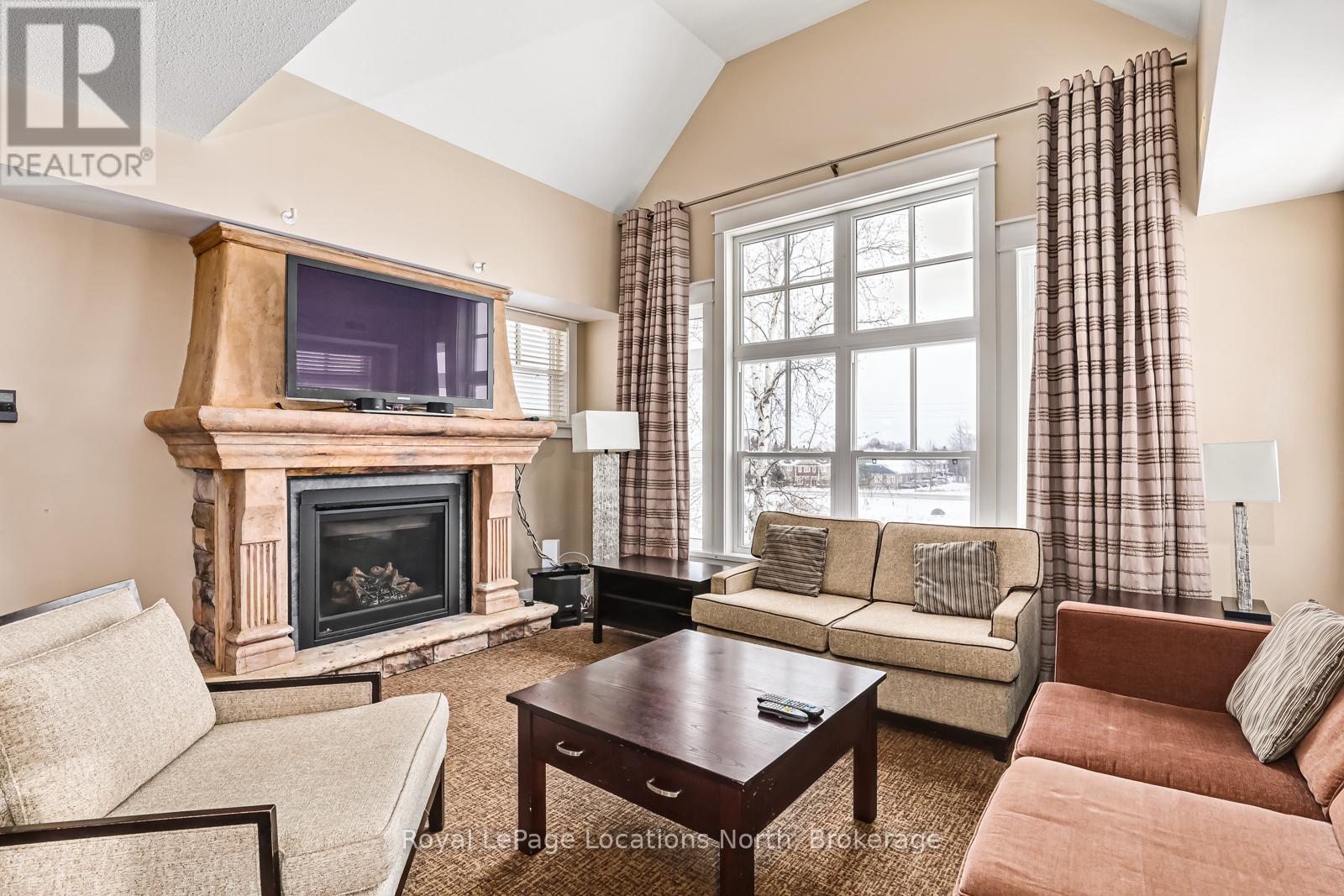 226 - 125 Fairway Court, Blue Mountains, Ontario  L9Y 0P8 - Photo 8 - X12037430