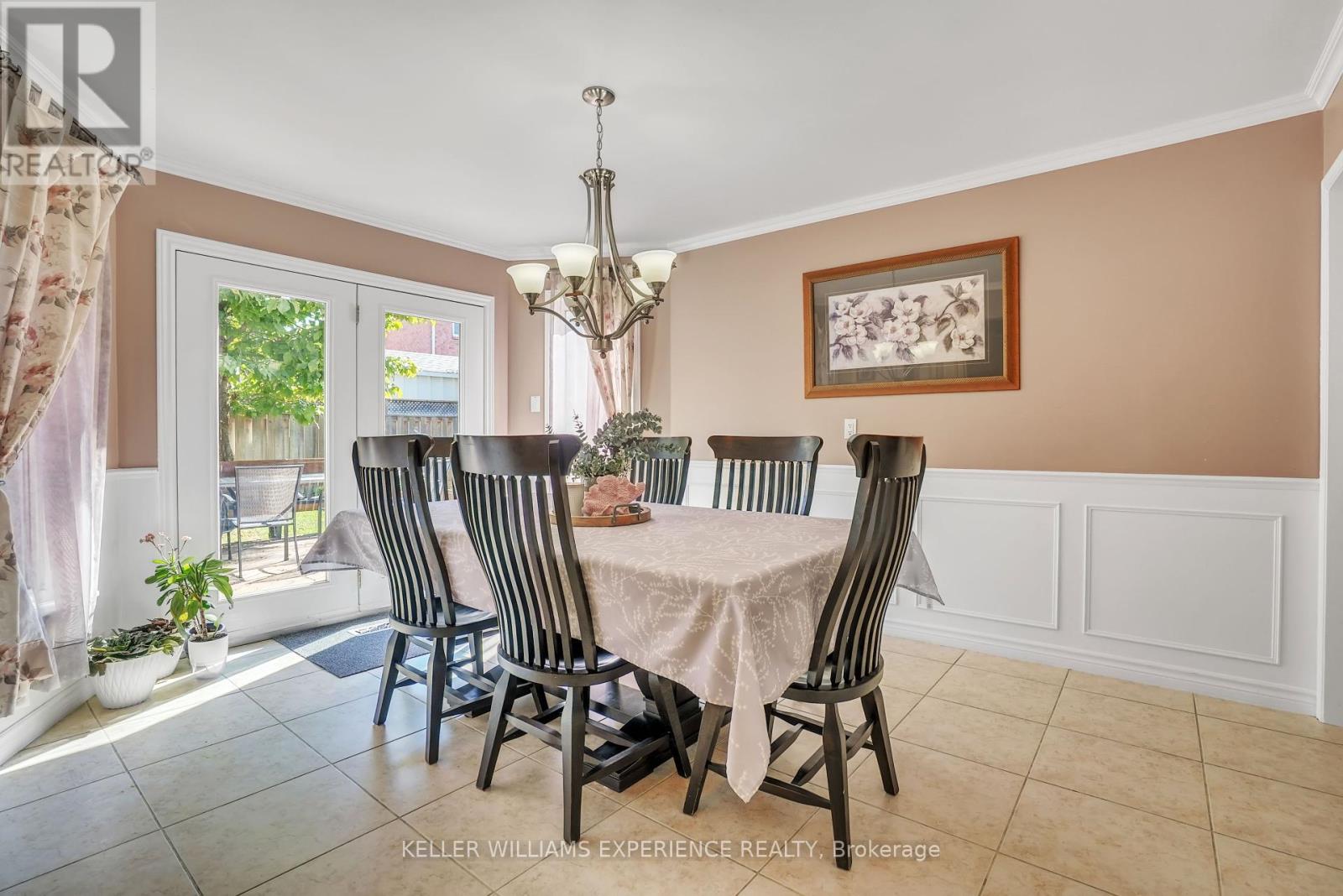 43 Waterhouse Way, Richmond Hill, Ontario  L4C 9H5 - Photo 10 - N12037444