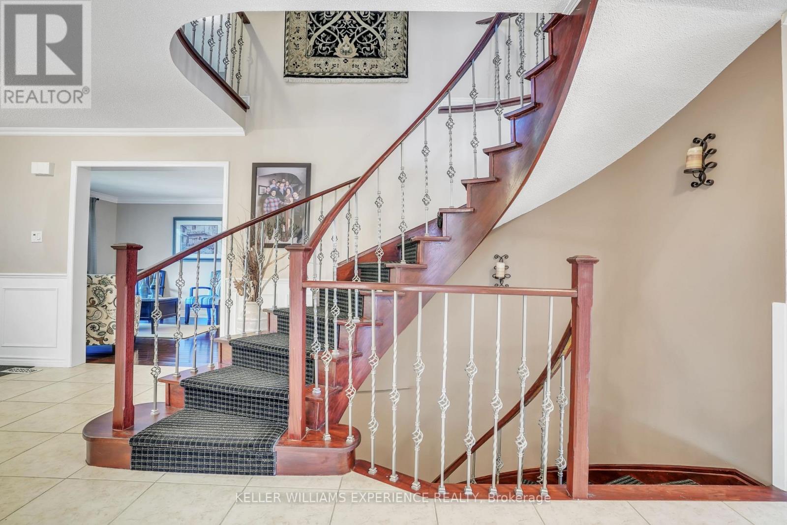 43 Waterhouse Way, Richmond Hill, Ontario  L4C 9H5 - Photo 14 - N12037444