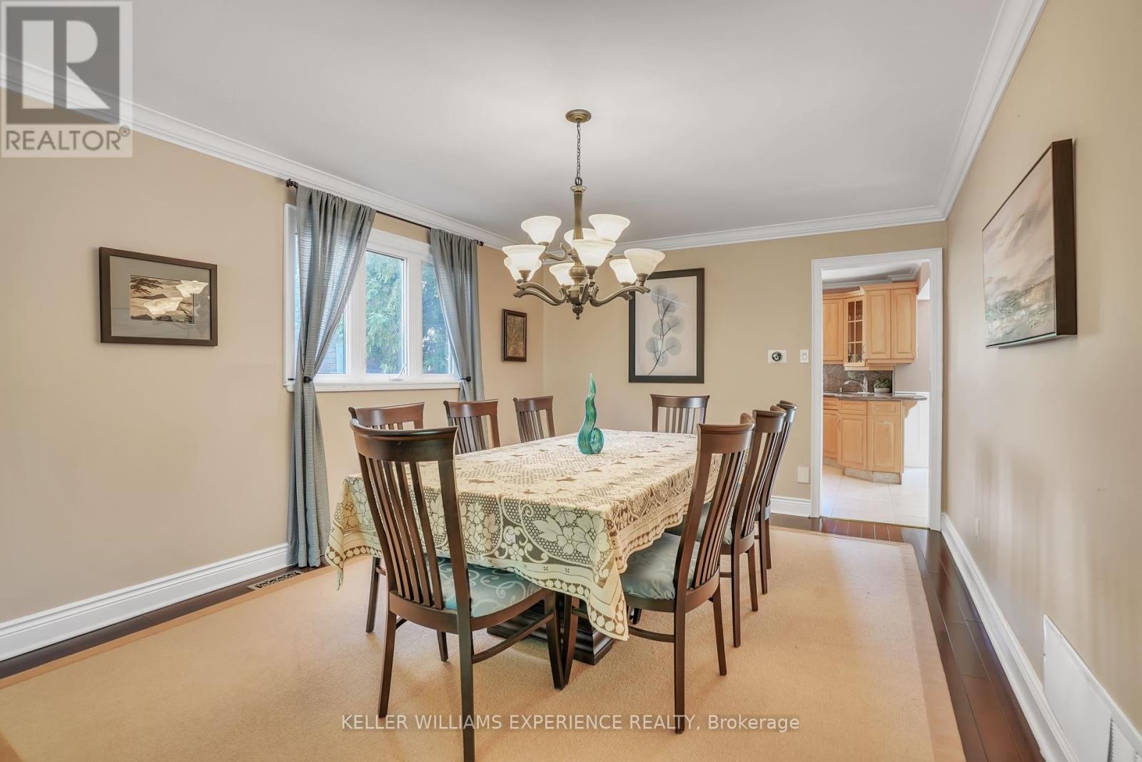 43 Waterhouse Way, Richmond Hill, Ontario  L4C 9H5 - Photo 7 - N12037444