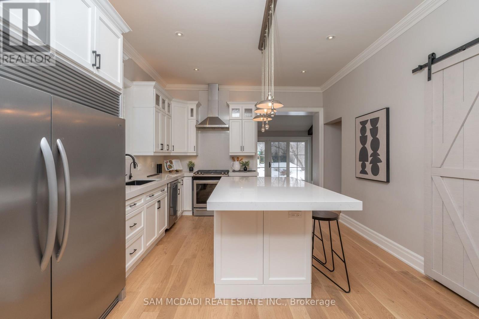 25 Victoria Street, Milton, Ontario  L9T 1S5 - Photo 6 - W12037349