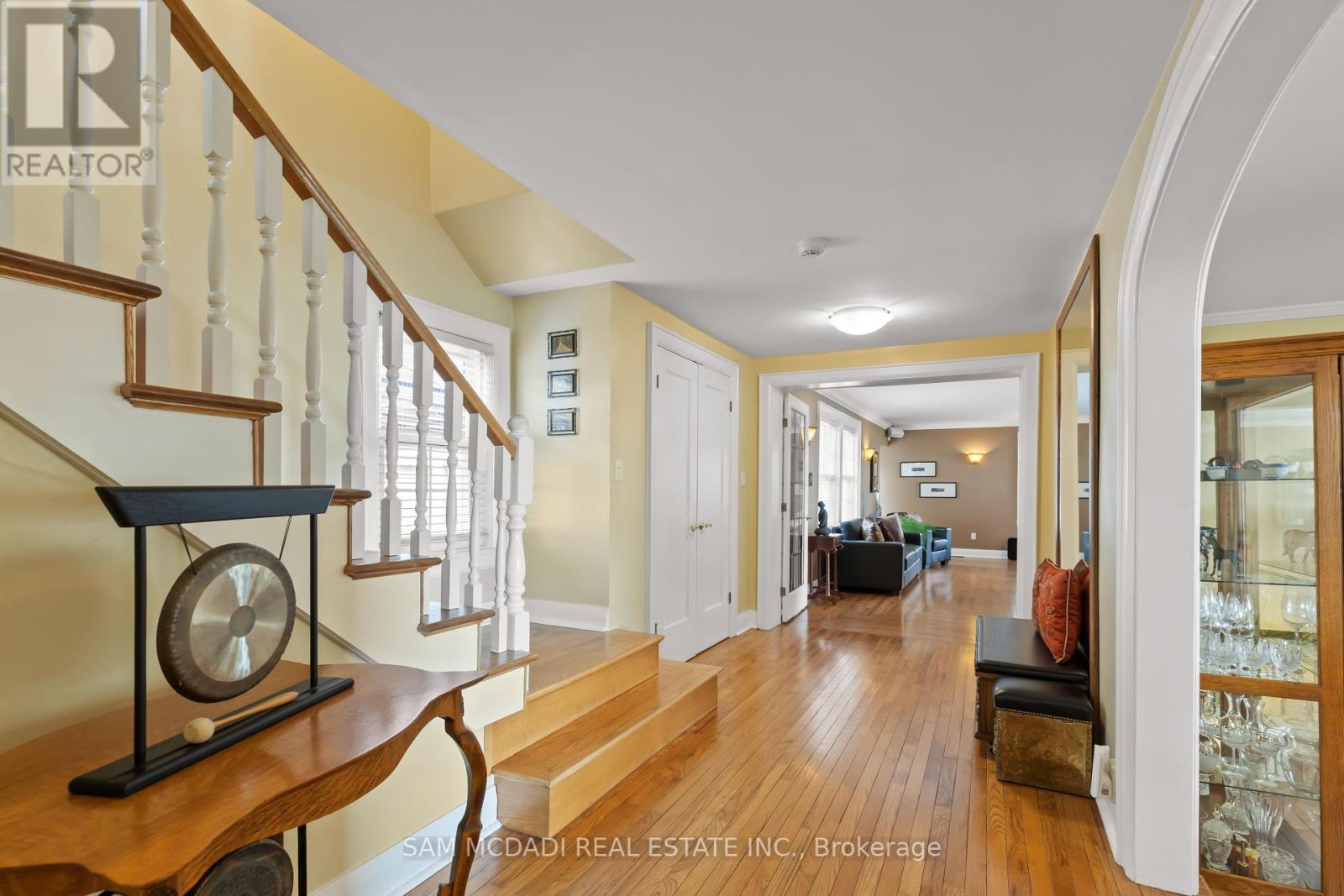 14 Lakeshore Road, Fort Erie, Ontario  L2A 1B1 - Photo 14 - X12037353