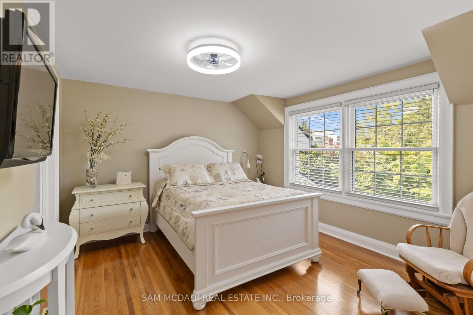 14 Lakeshore Road, Fort Erie, Ontario  L2A 1B1 - Photo 36 - X12037353