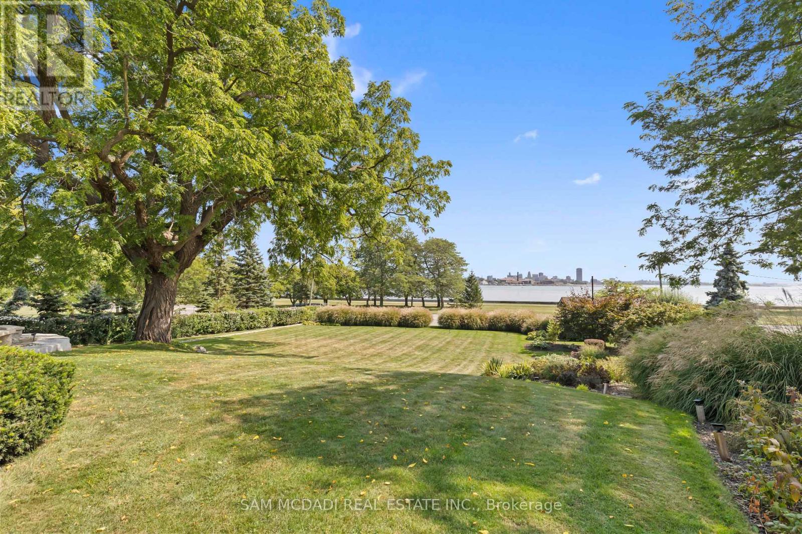 14 Lakeshore Road, Fort Erie, Ontario  L2A 1B1 - Photo 41 - X12037353