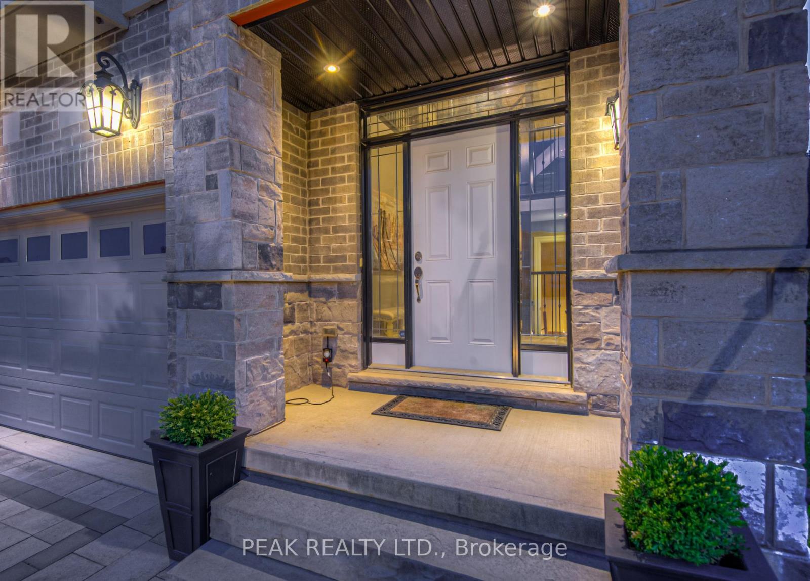 Property at 338 MOORLANDS CRESCENT image 3