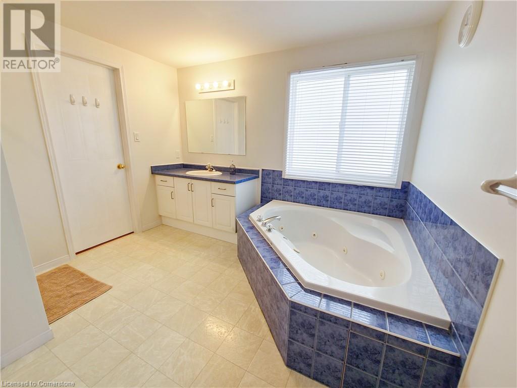 84 Foot Crescent, Cambridge, Ontario  N1R 8M6 - Photo 22 - 40709327