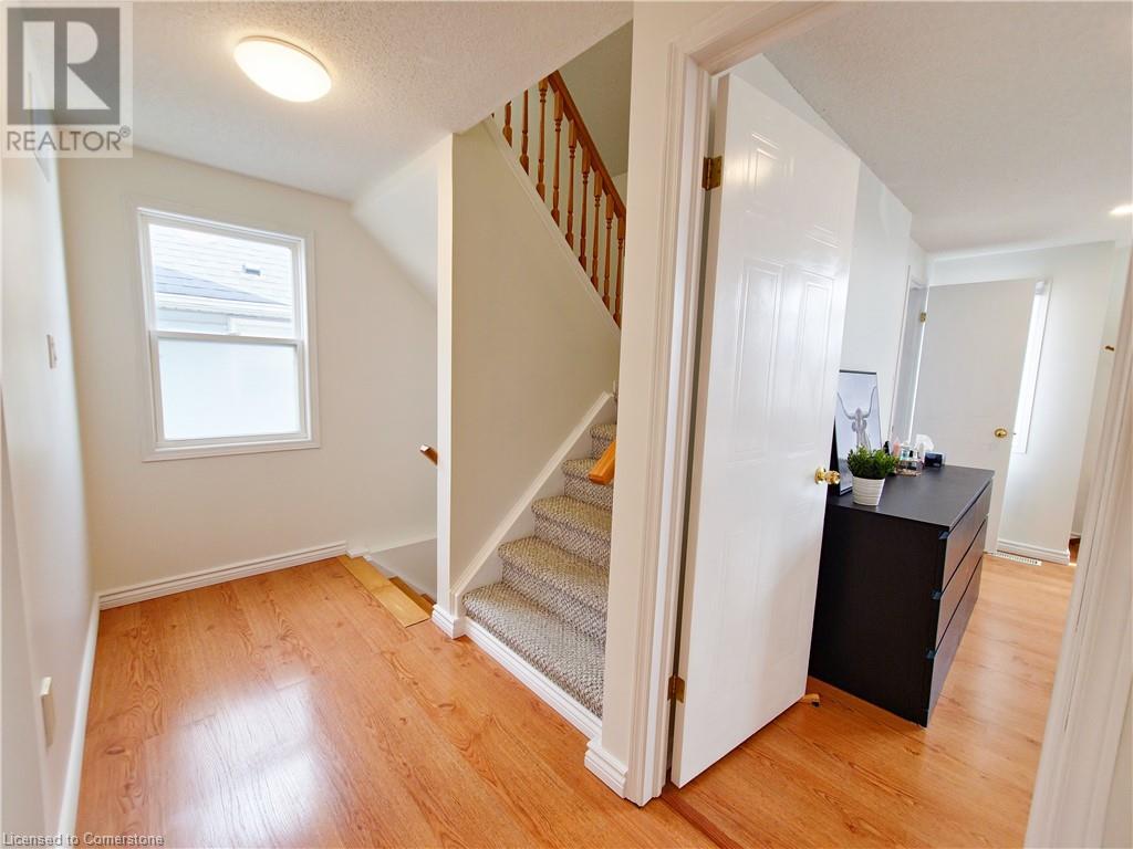 84 Foot Crescent, Cambridge, Ontario  N1R 8M6 - Photo 29 - 40709327