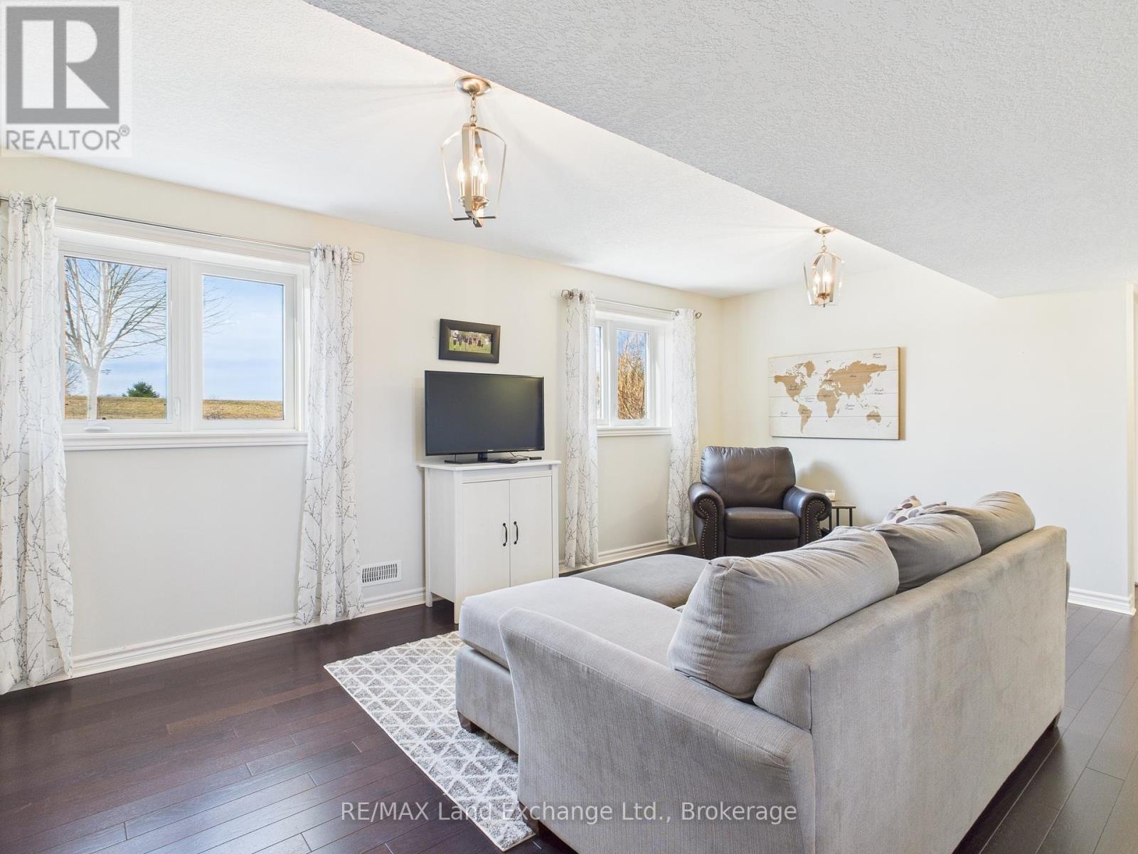 60 - 529 Stornoway Way, Huron-Kinloss, Ontario  N2Z 0A4 - Photo 14 - X12035998