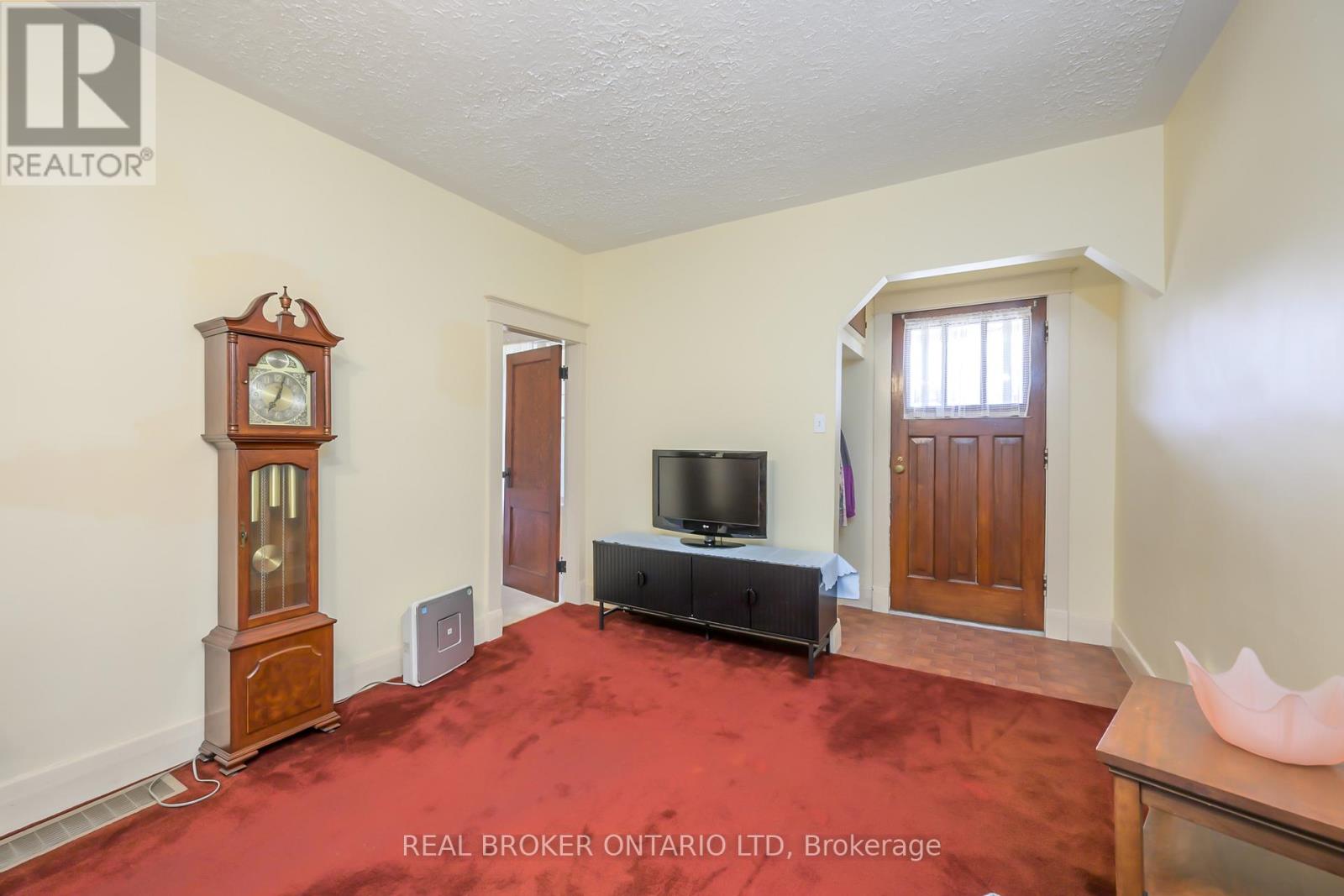 Property at 40 TERRENCE STREET image 3