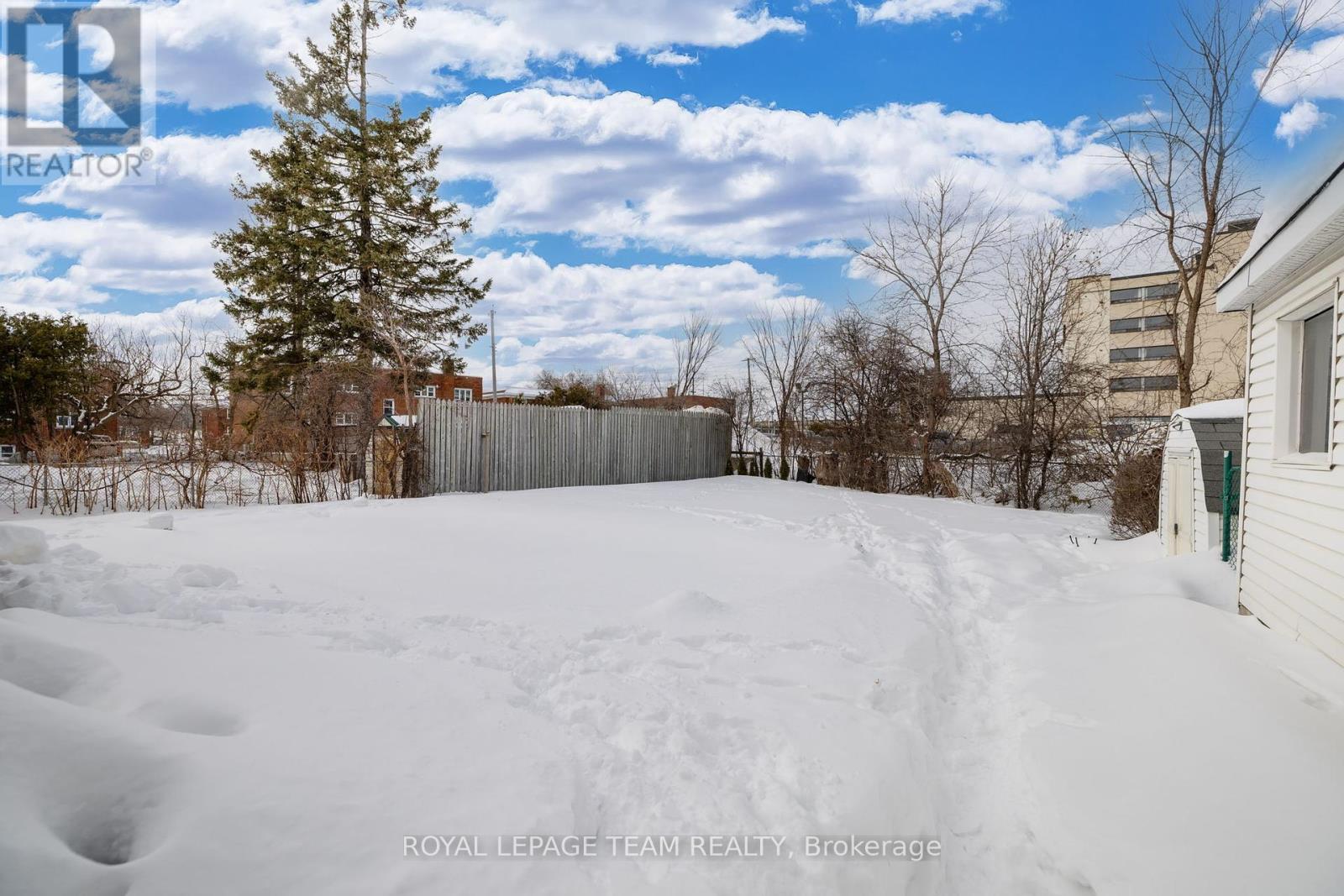 1357 Thames Street, Ottawa, Ontario  K1Z 7N3 - Photo 4 - X12037471