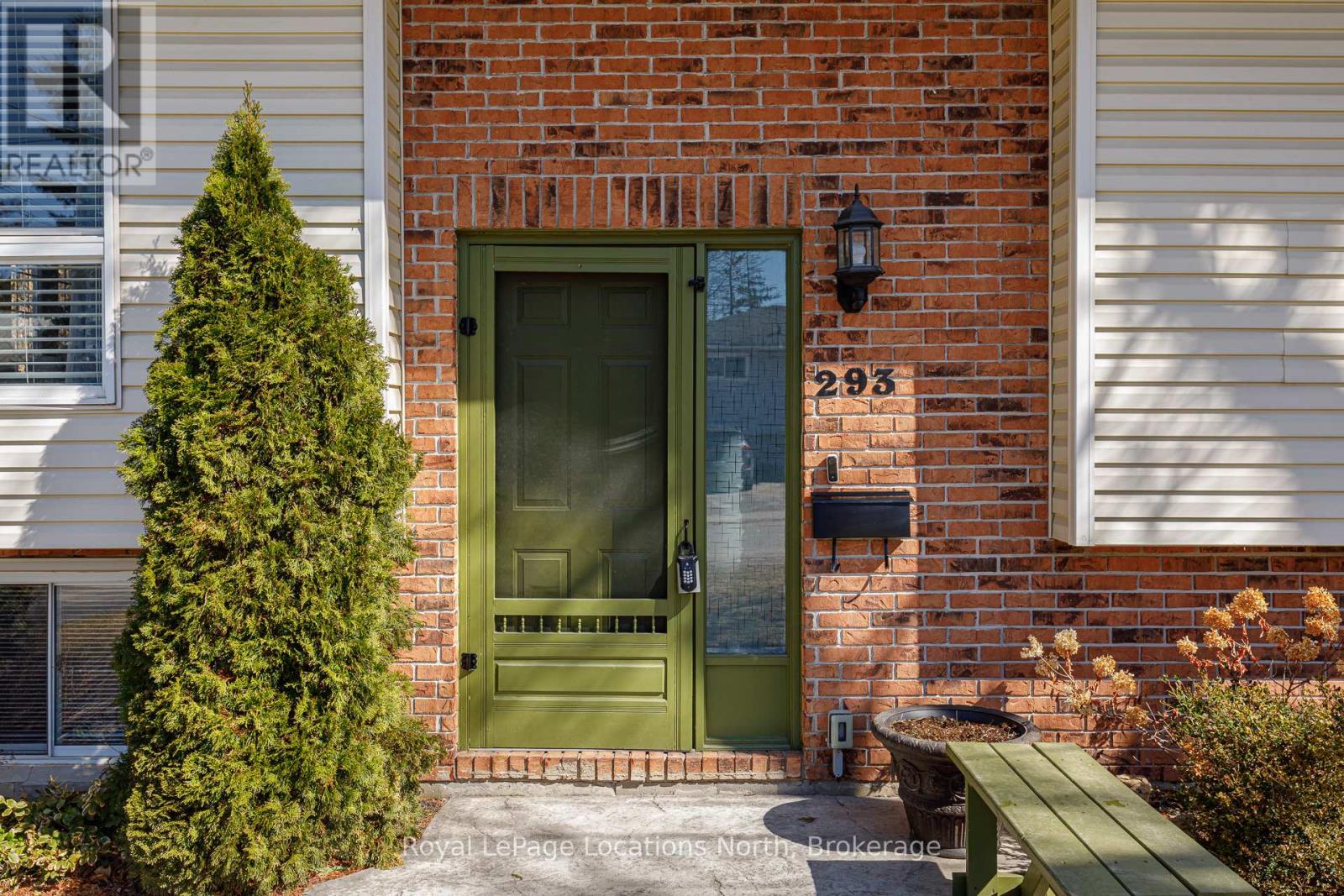 Property at 293 ROBINSON STREET image 3