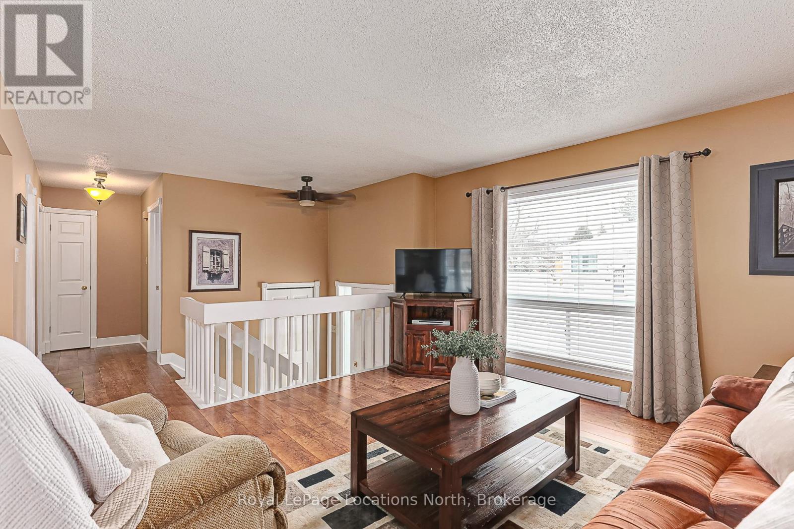 Property at 293 ROBINSON STREET image 5