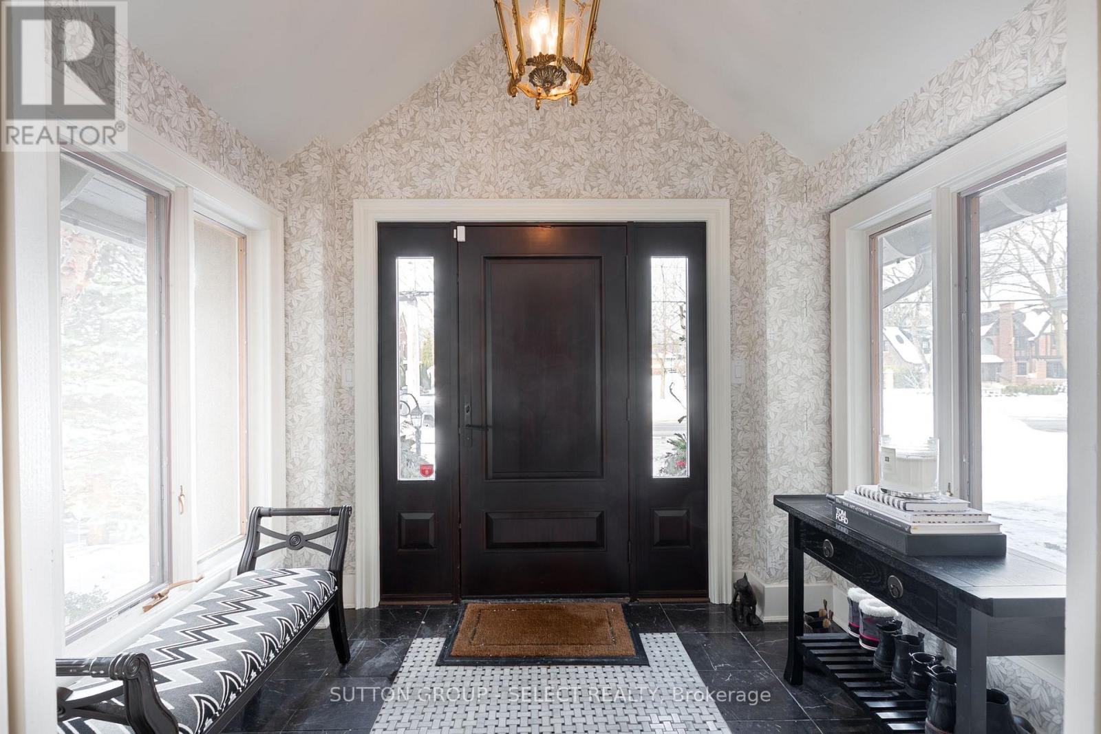 Property at 427 REGENT STREET image 3