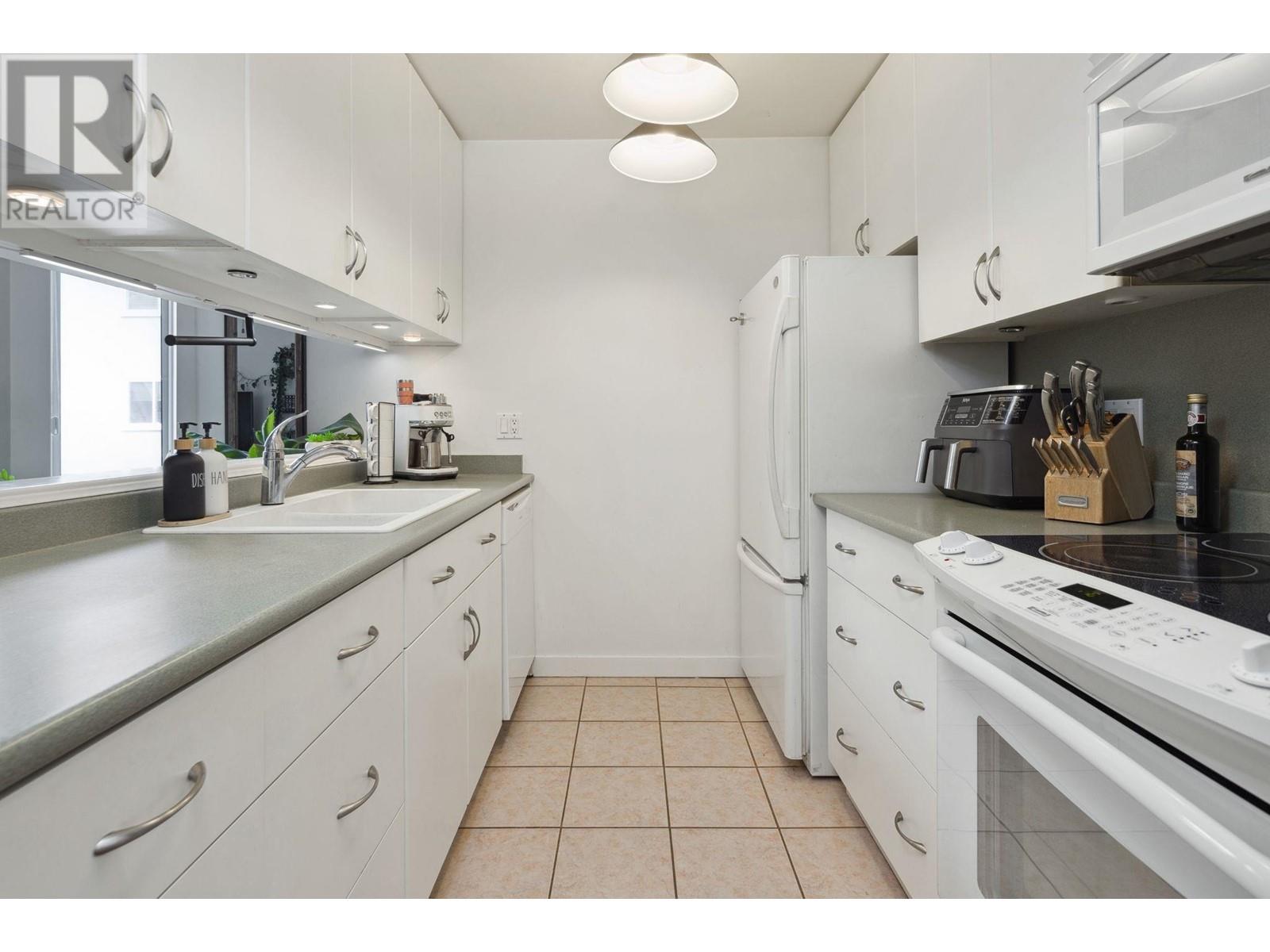 204 1147 Nelson Street, Vancouver, British Columbia  V6G 1J3 - Photo 14 - R2981015