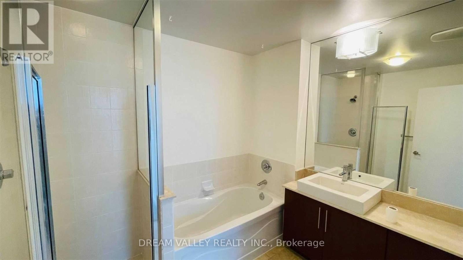3908 - 65 Bremner Boulevard, Toronto, Ontario  M5J 0A7 - Photo 15 - C12037480