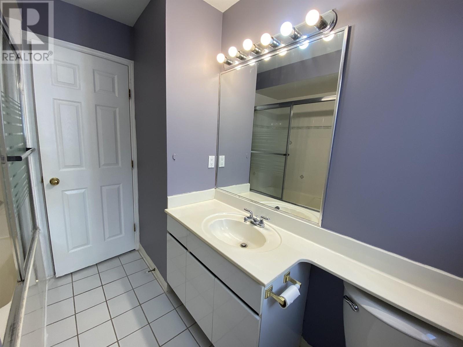 2 Bed Suite 5336 Neville Street, Burnaby, British Columbia  V5J 2H7 - Photo 13 - R2981006