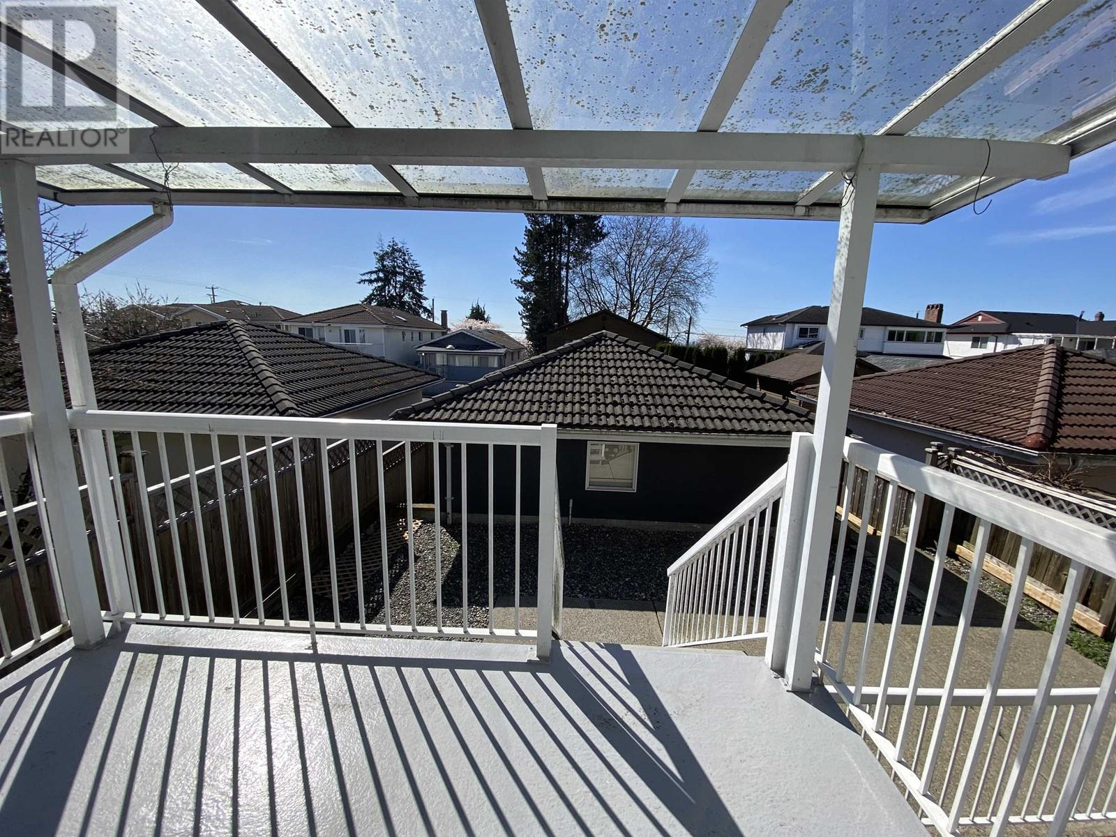 2 Bed Suite 5336 Neville Street, Burnaby, British Columbia  V5J 2H7 - Photo 14 - R2981006