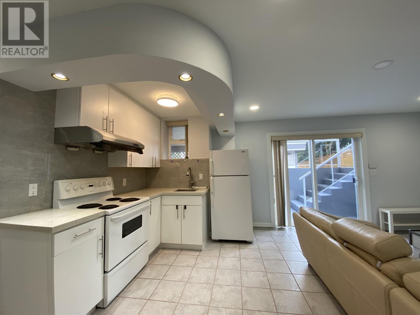 Basement Suite 4362 Victory Street, Burnaby, British Columbia  V6J 1R2 - Photo 5 - R2981009