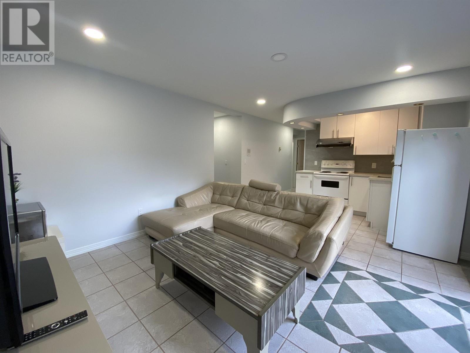 Basement Suite 4362 Victory Street, Burnaby, British Columbia  V6J 1R2 - Photo 9 - R2981009