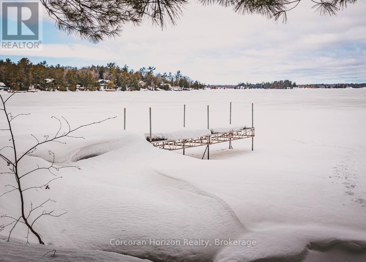 61 Arts Lane W, Georgian Bay, Ontario  L0K 1S0 - Photo 15 - X12032795